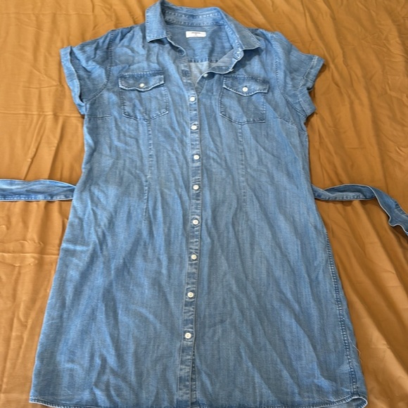 UNTUCKit Woman’s Denim Terry Button Down Collared Belted Dress - Picture 8 of 14